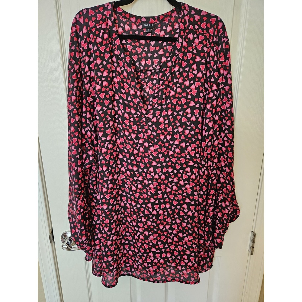 Torrid Challis Black With Red/Pink Hearts V-Neck Long Sleeve Blouse, Plus 6X